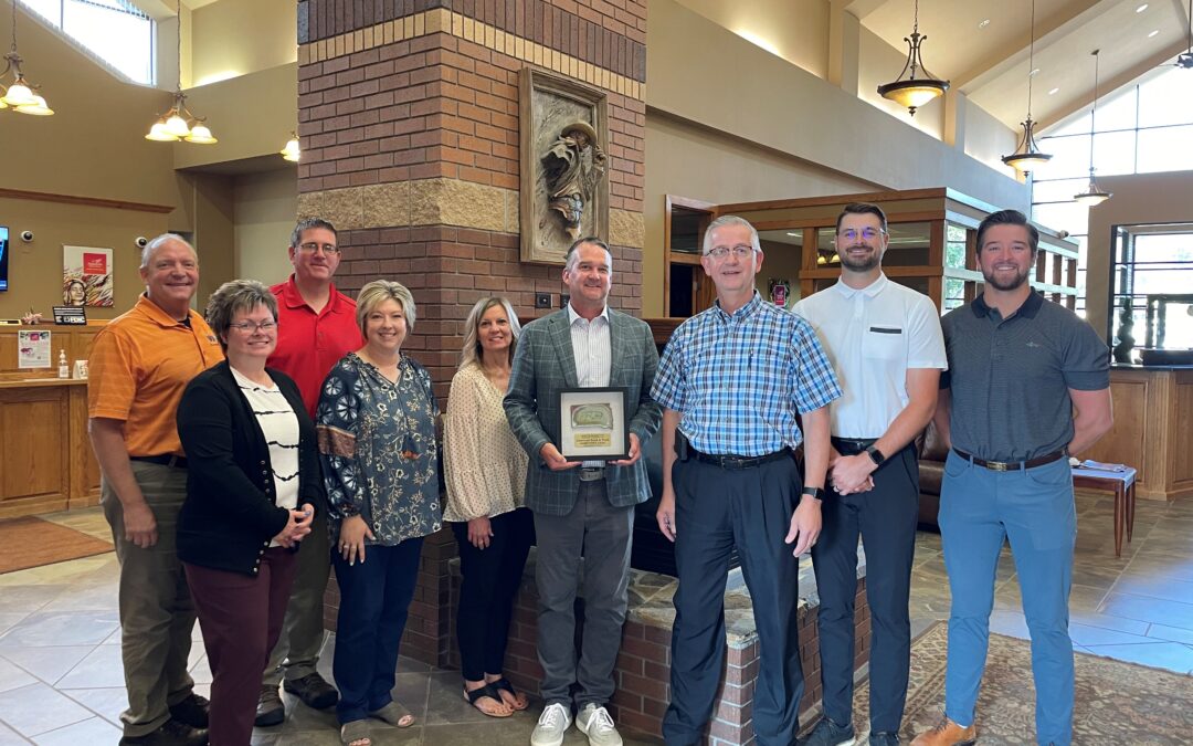 South Dakota Community Foundation Recognizes American Bank & Trust for Community Spirit